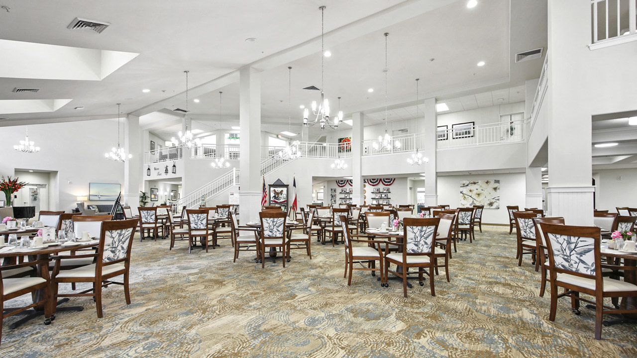 The dining room at Liberty Heights set for mealtime