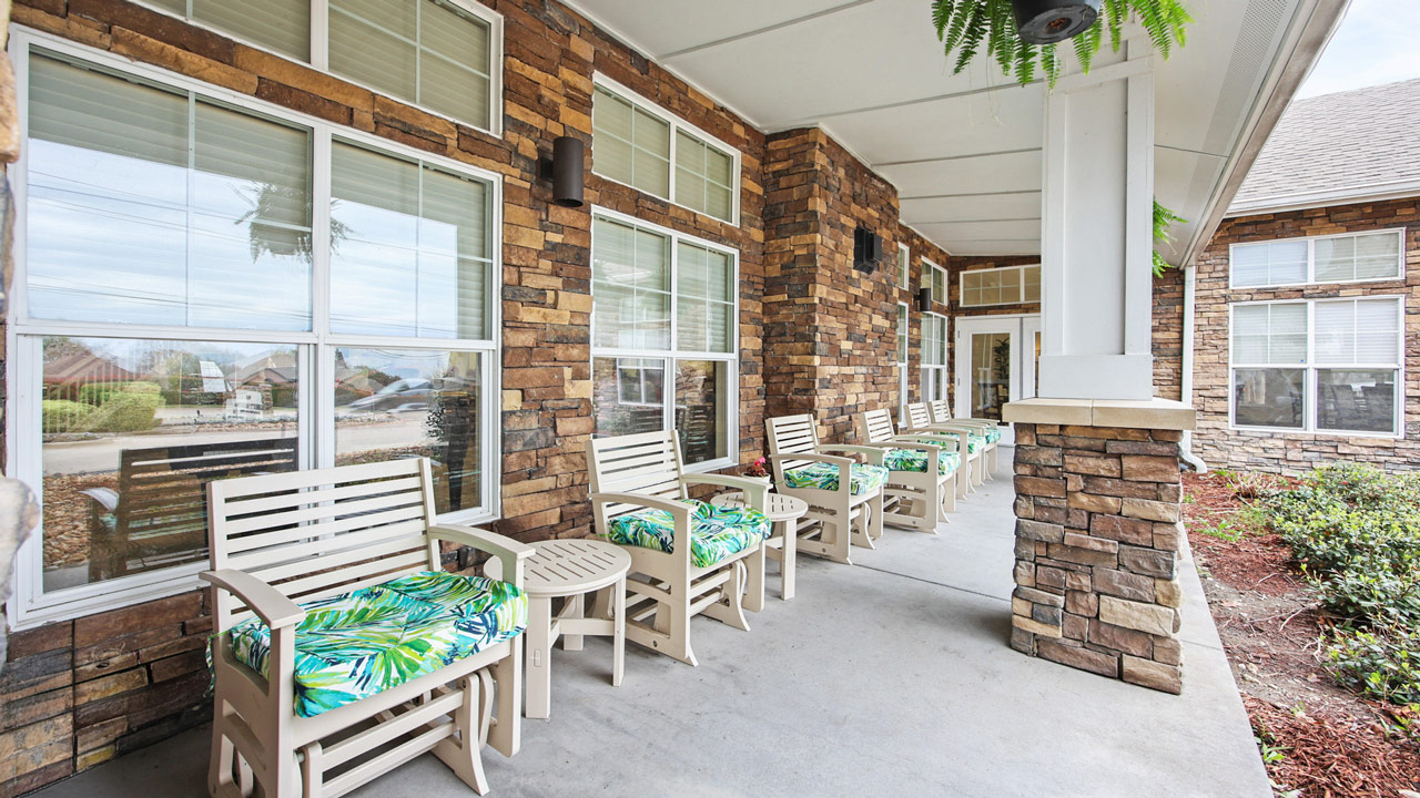 The outdoor patio at Liberty Heights